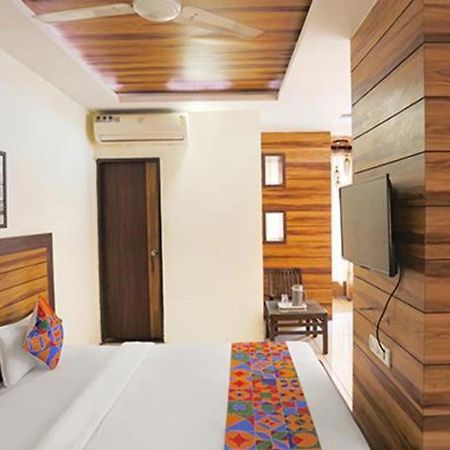Fabexpress Madhuram Landmark Бхопал Экстерьер фото